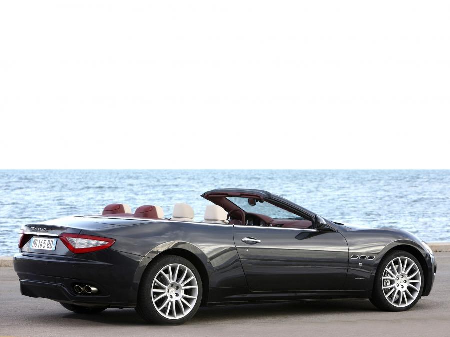  Maserati GranCabrio 2010 года  (фото 80 из 101)
